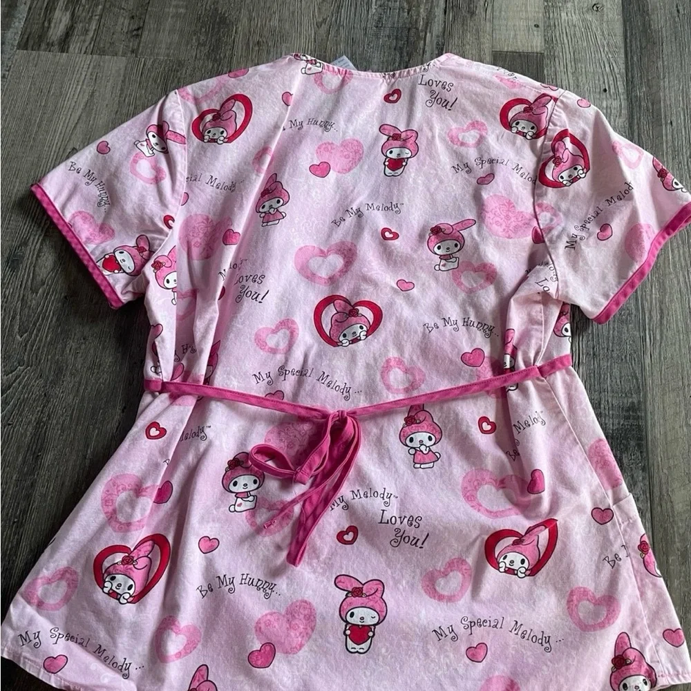 My Melody Scrub Top - Picture 2 of 3